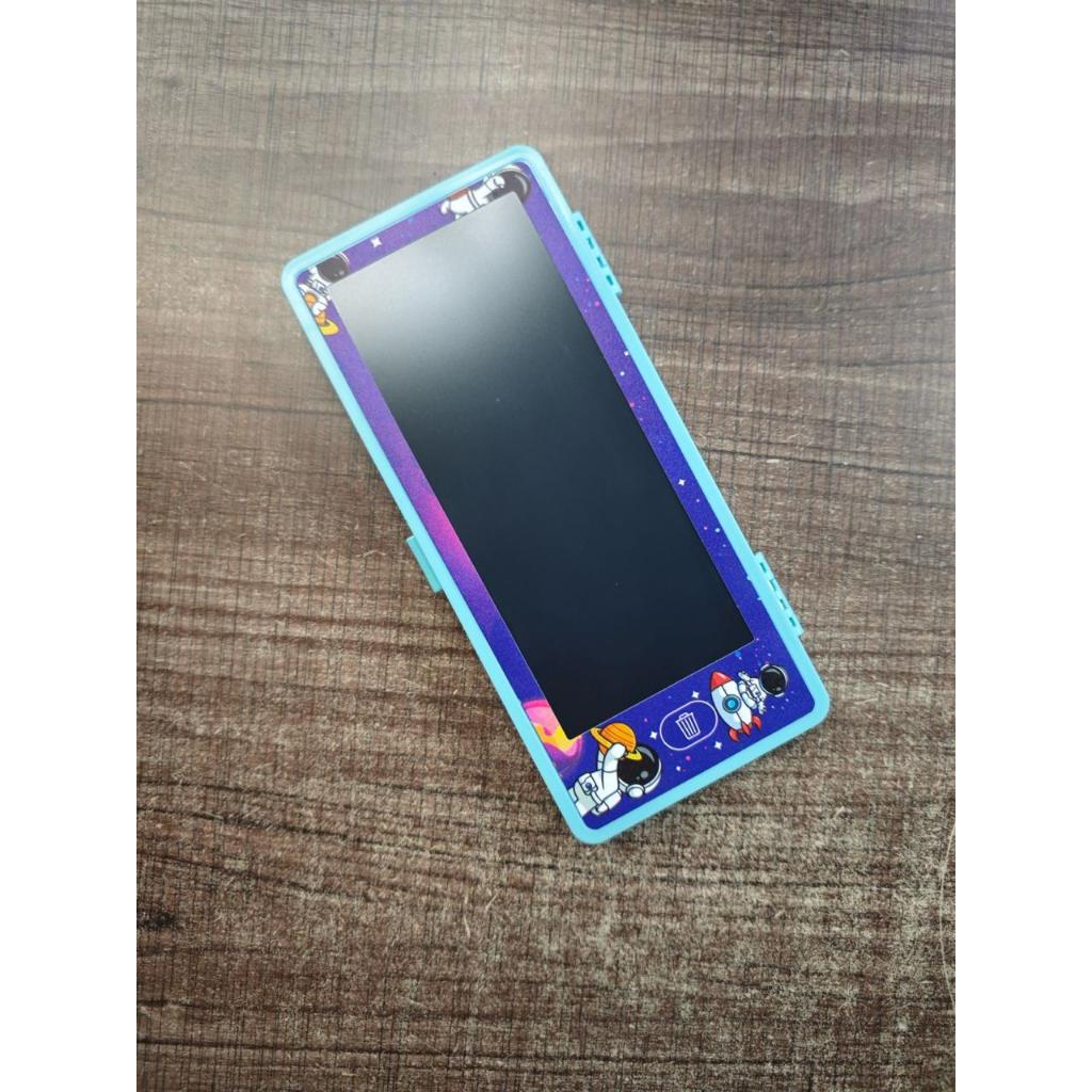 

KS Kotak Pensil Drawing Box Motif Lcd Drawing Box Tempat Pensil dan Papan Coret Anak Kreatif