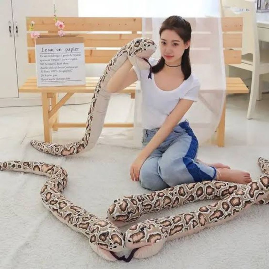 Mainan Bantal Guling Boneka Ular Sanca Piton Viral Hadiah Ulang Tahun Anak Pacar Dekorasi Ruang Tamu