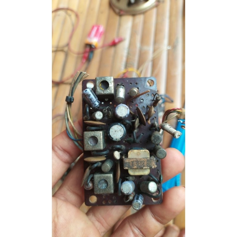 mesin radio tjawang kompas radio jadul antik lawasan langka (baca deskripsi)