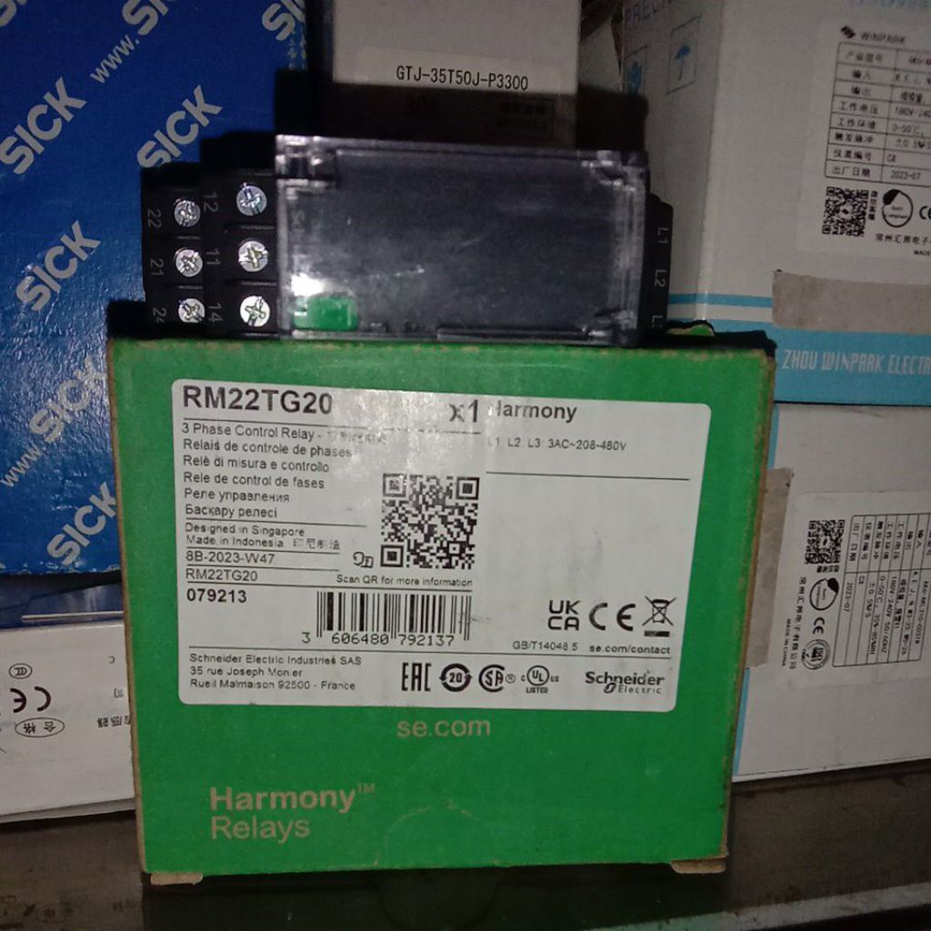 3Phase Control Relay RM22TG20 3PHASE CONTROL RELAY