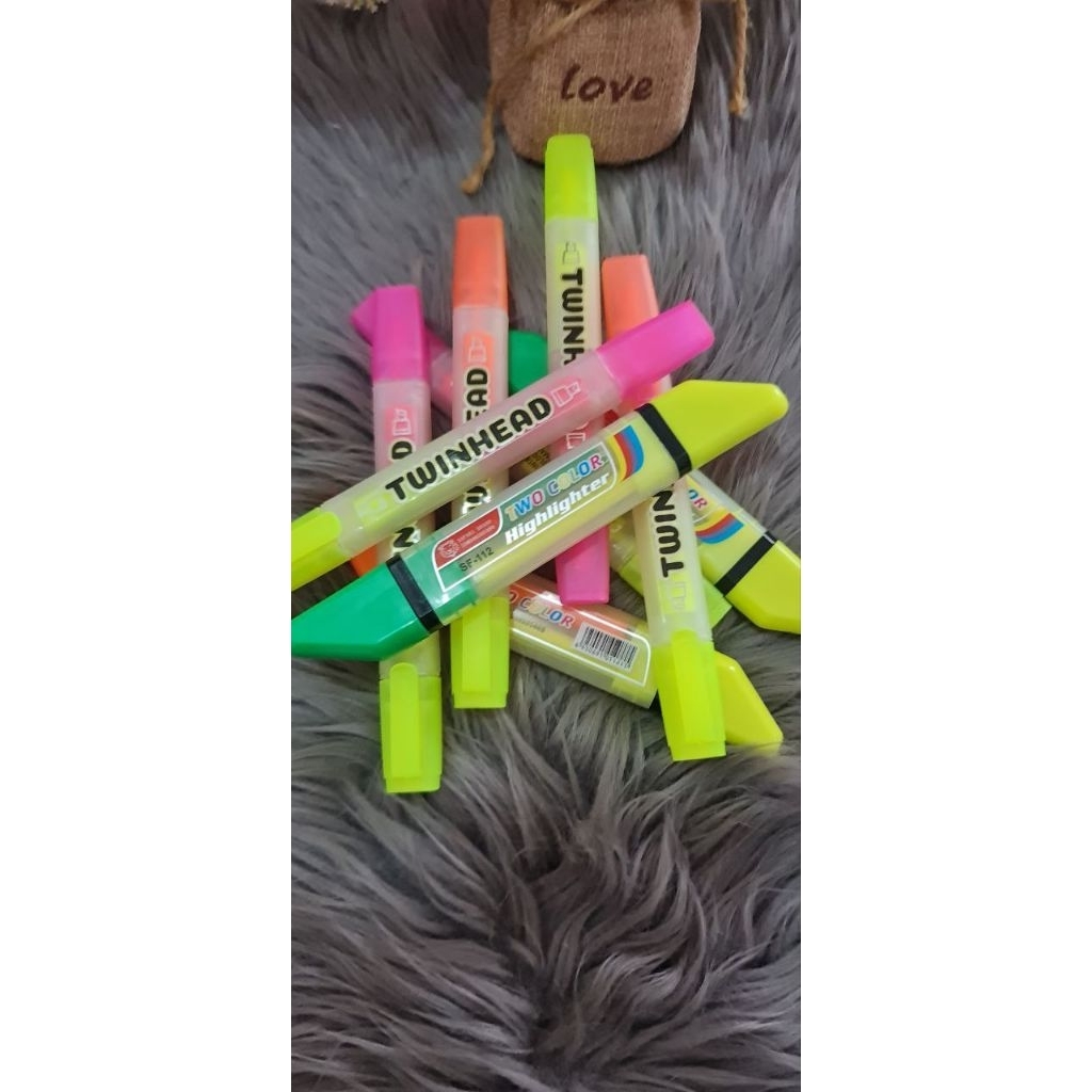 

Highliter pen stabilo atau text liner