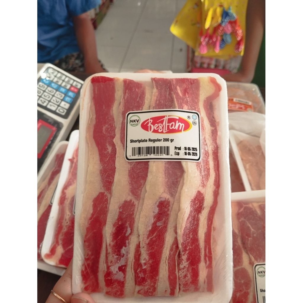 

BESTFARM DAGING SAPI SLICE 200GR