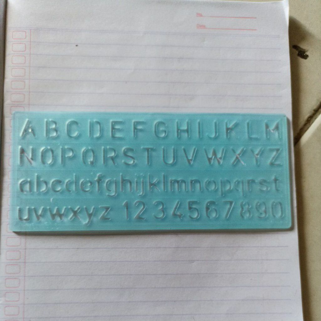 

Penggaris Huruf Angka Mal Butterfly HA-300