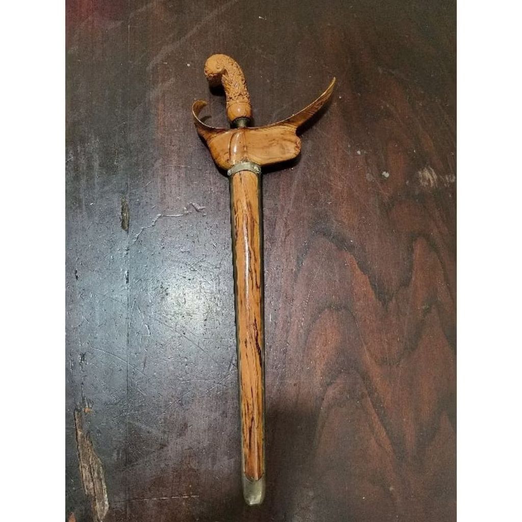 keris carubuk luk 9 temuan