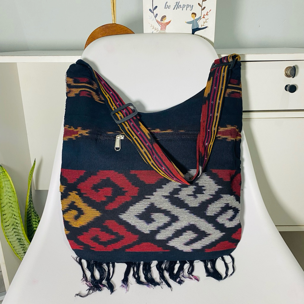 Tas Selempang Tenun Motif Dayak Slingbag Tenun (Panjang Tali Bisa Diatur)