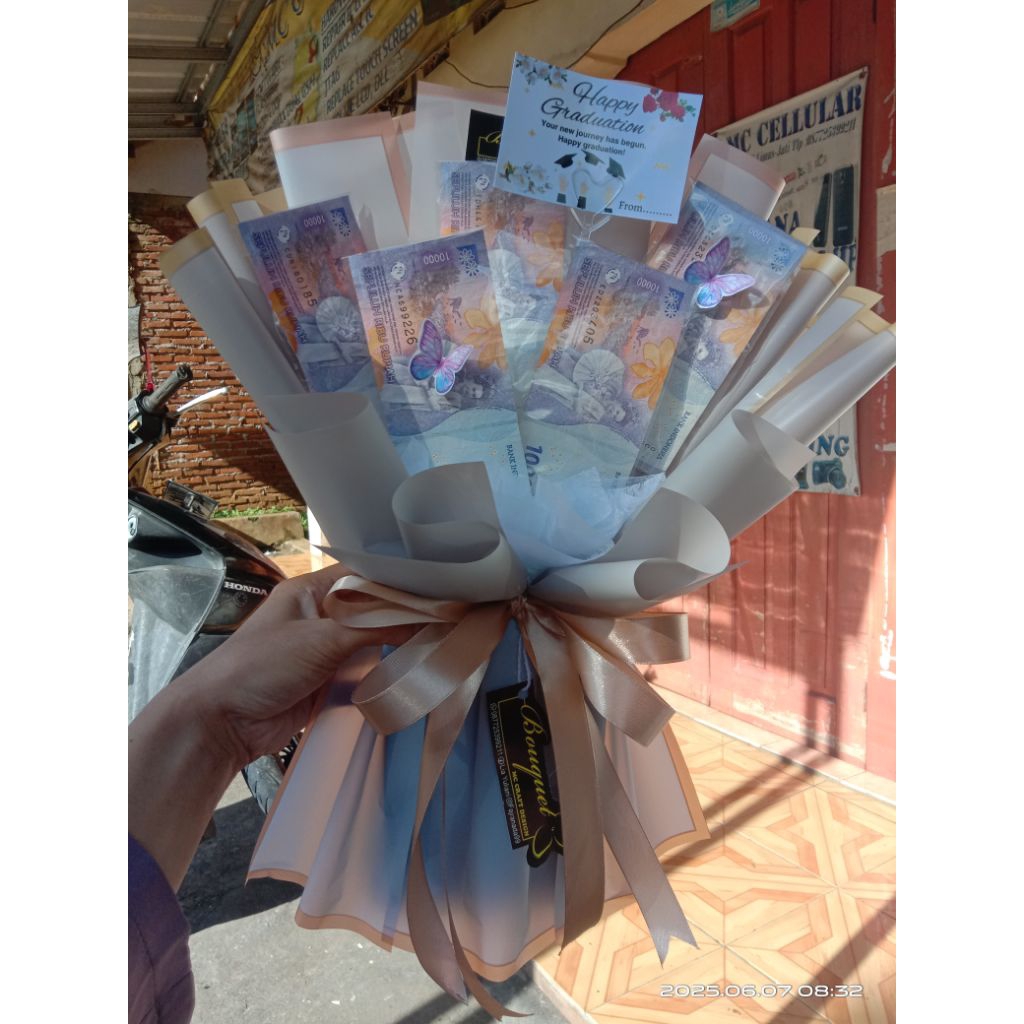 buket uang 5 lembar