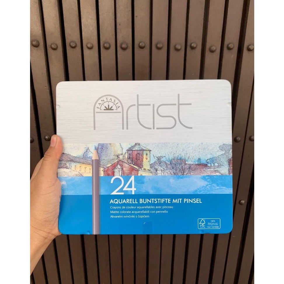 

KODE Y15I Pensil warna sisa export 24 warna isi biasa kaleng tin case bawannya classic fantasia masuk 224 bulan agustus