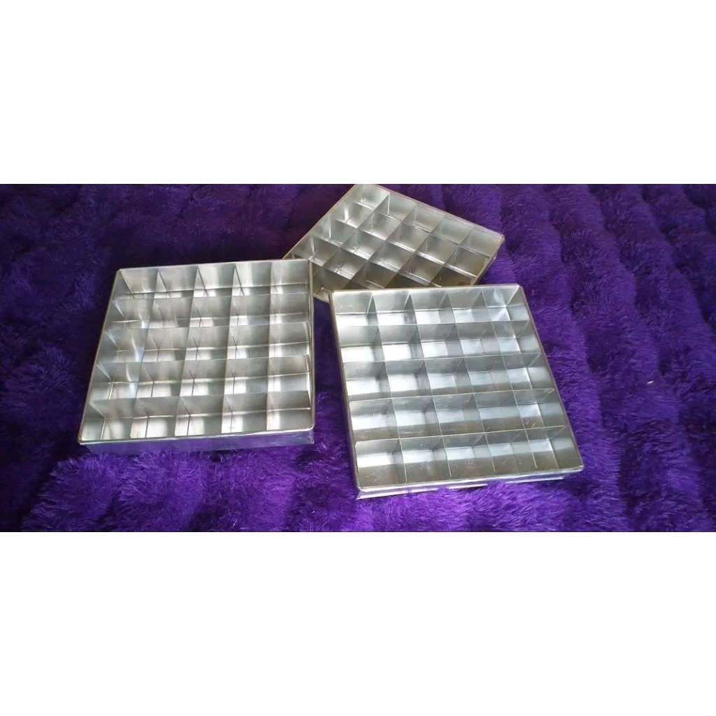 

loyang sekat brownis uk 20x20x4