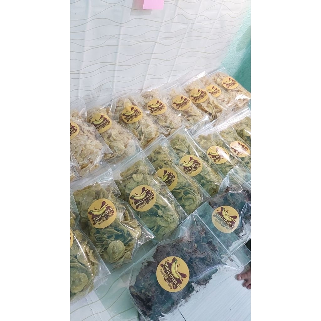 

kripik pisang Lumerr