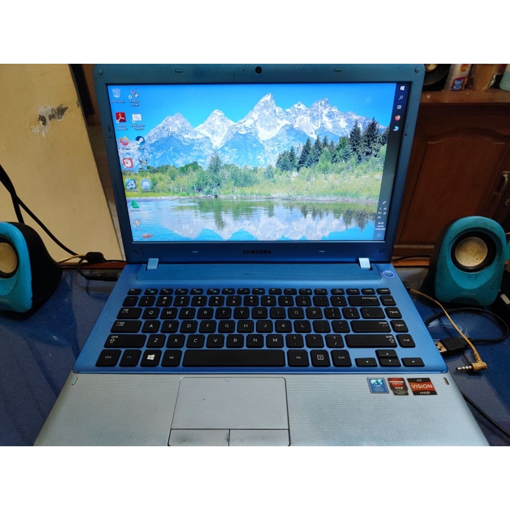 LAPTOP SAMSUNG AMD A6 RADEON SECOND KONDISI NORMAL SIAP PAKAI