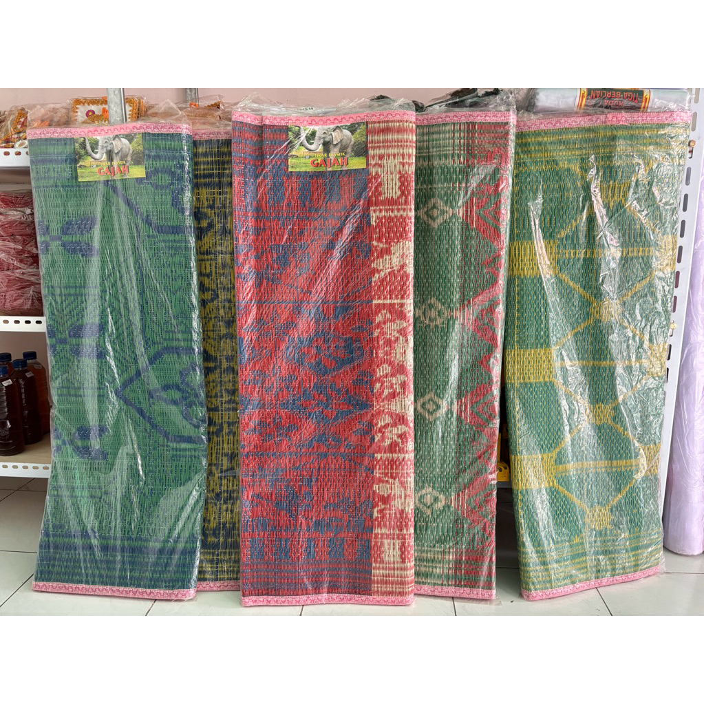 Tiker Plastik Cap Gajah