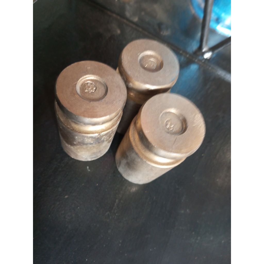 anak timbangan/bandul/timbel 1kg