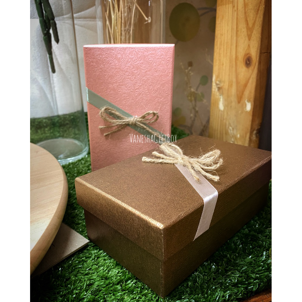 

Hardbox Box Aksesoris Box Mukena Traveling Gift Box Kotak kado