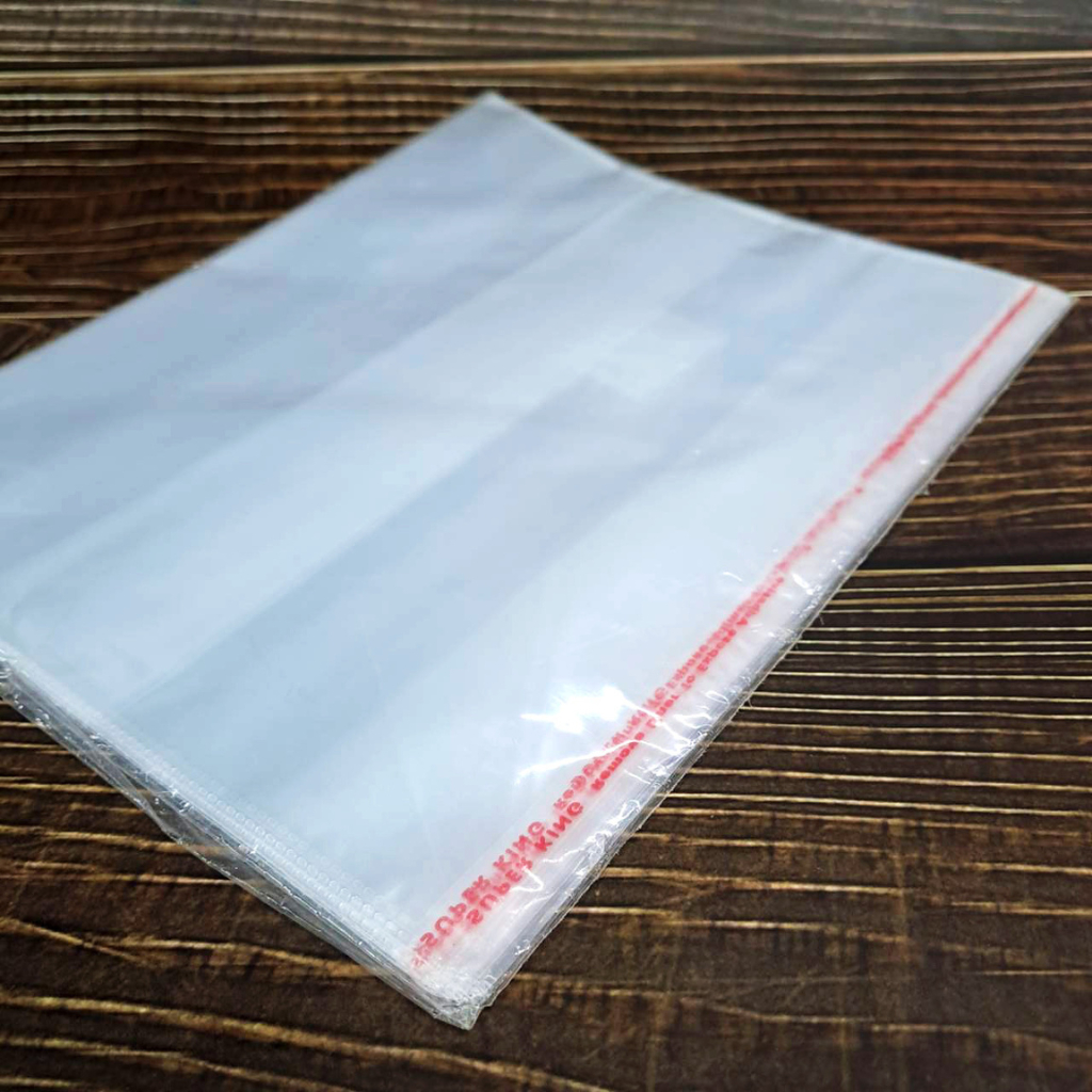 

OKEY Sampul Buku Boxy 34x25 cm - Plastik Bening dengan Lem Isi 10 Pcs - 6266461