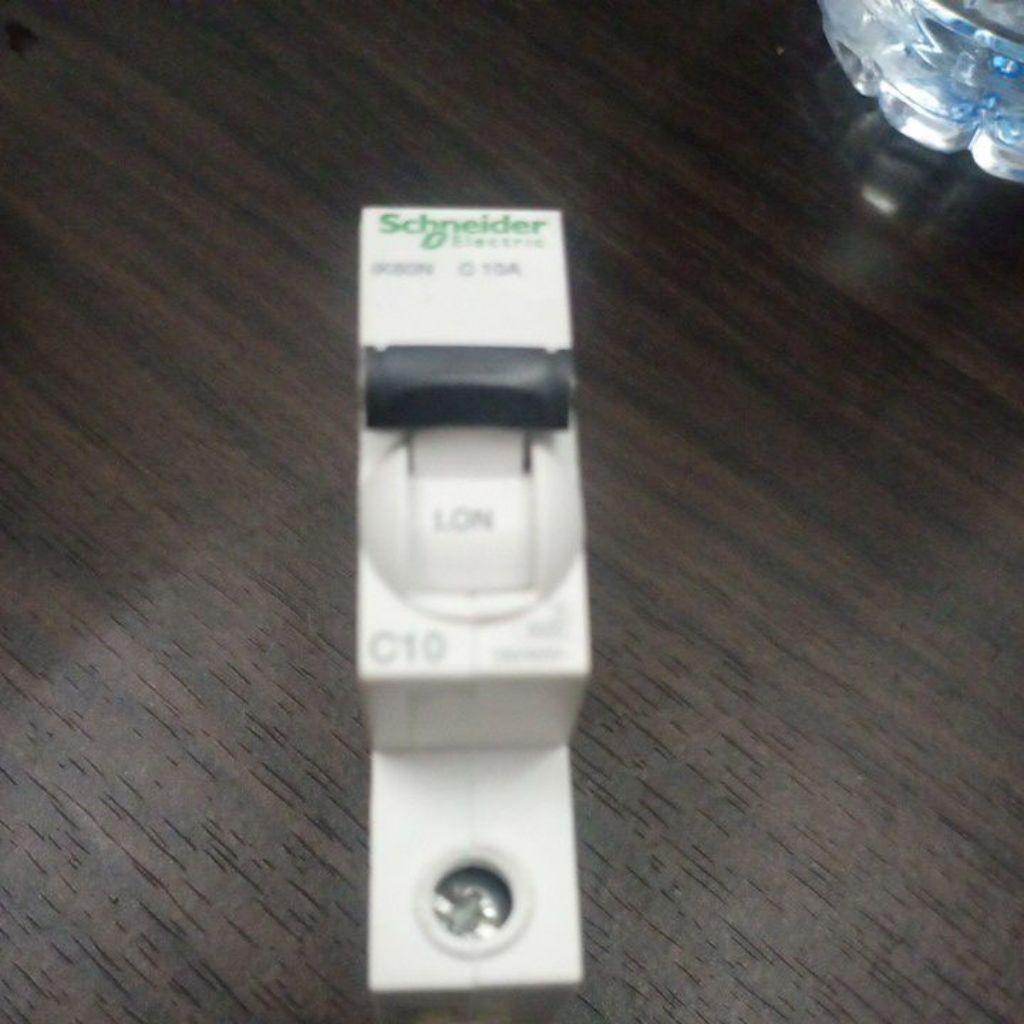 MCB Schneider ik60n 10 Amper/ MCB Schneider c10