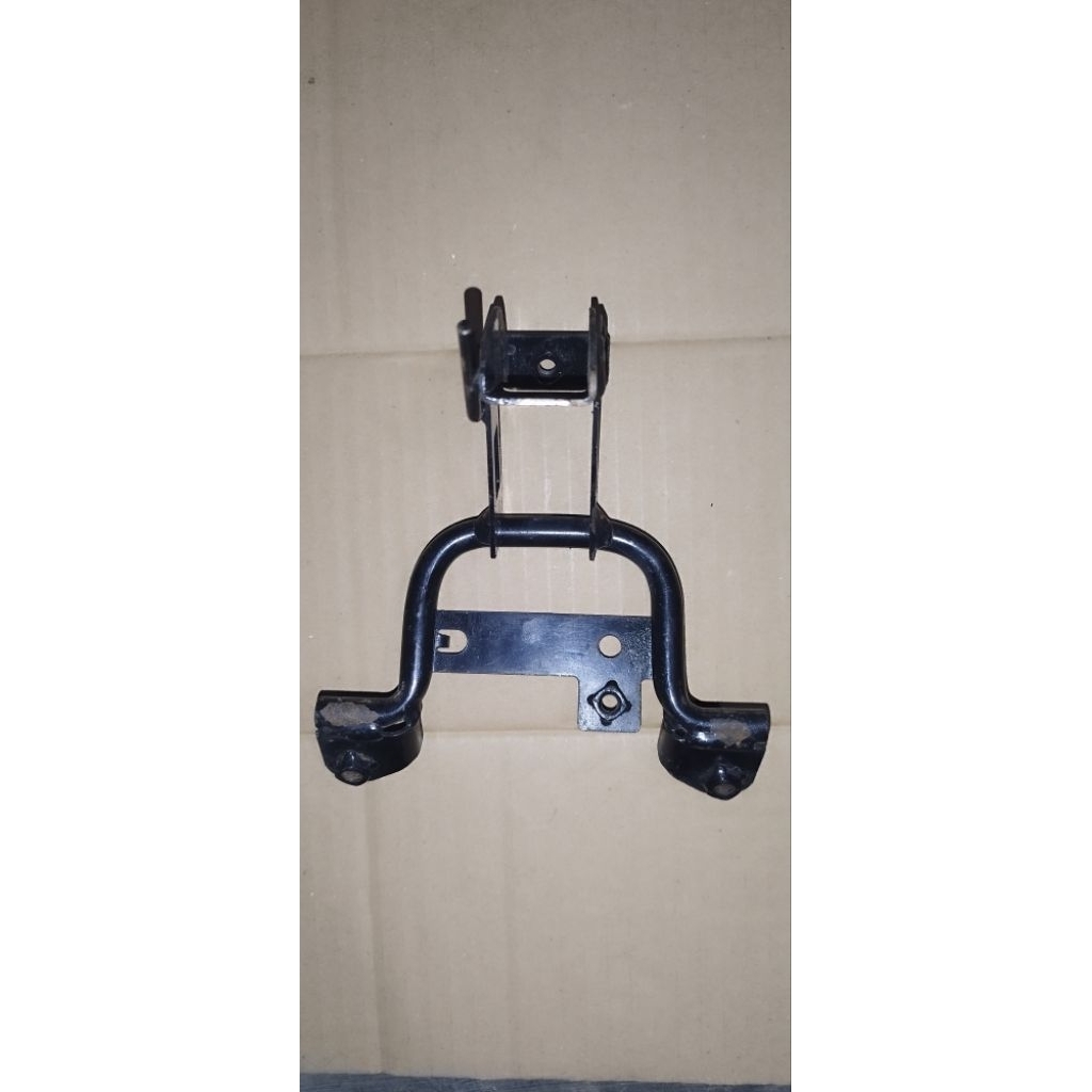Dudukan panel braket body depan Jupiter Z1 ORI second