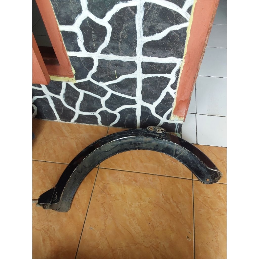 Slebor belakang Honda Cb100 Ori