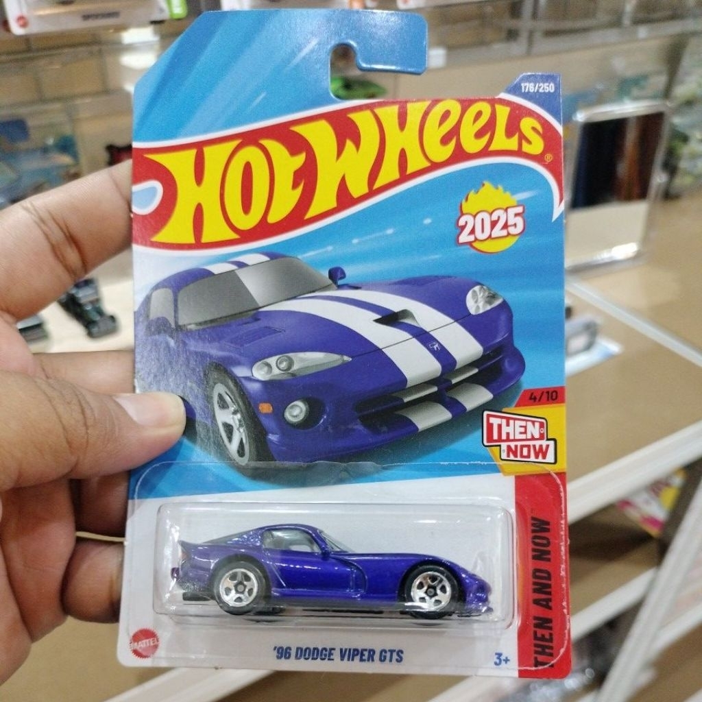 hw '96 Dodge viper gts