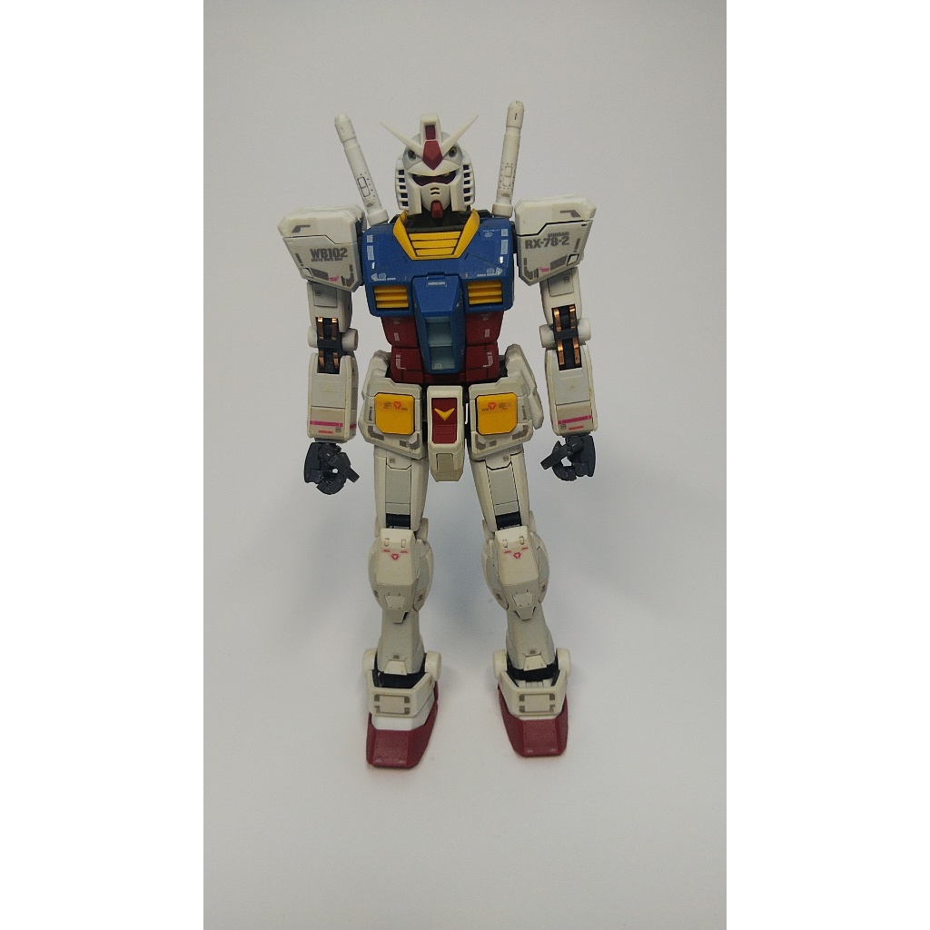 RG Gundam RX-78-2 Bandai Real Grade Second Bekas Rakit