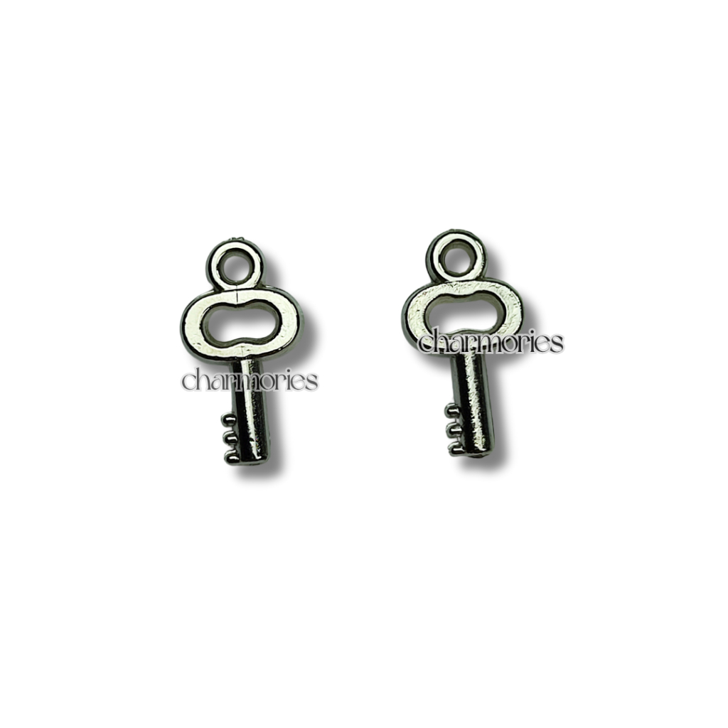 Liontin Bentuk Kunci Silver / Liontin Kalung / Liontin Kalung / Liontin Kunci