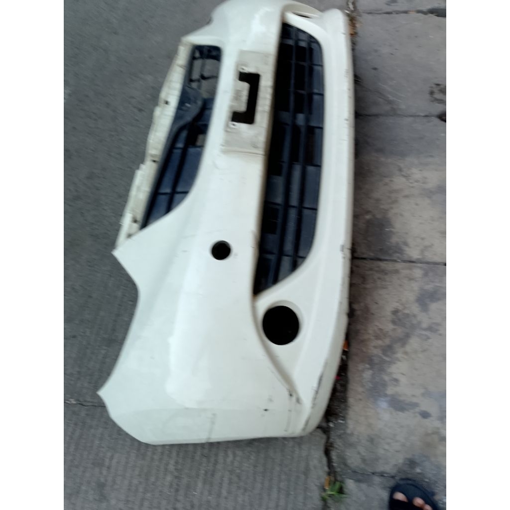 Bemper sirion 2012original