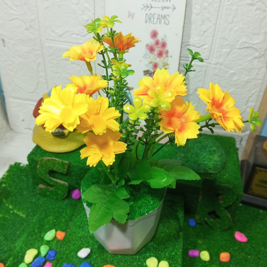 Pot Tanaman Hias Bunga Plastik Palsu Mexian Aster Kuning Dekorasi Rumah Kamar Ruang Tamu Pajangan Di