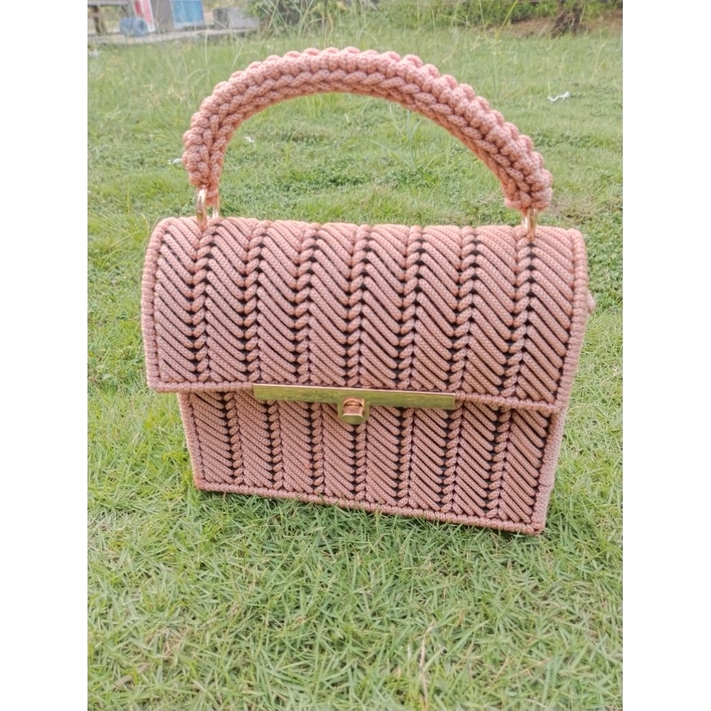 plastic canvas bag kit DIY - Misha clutch bag