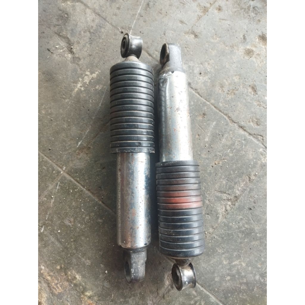 shock belakang rc 100