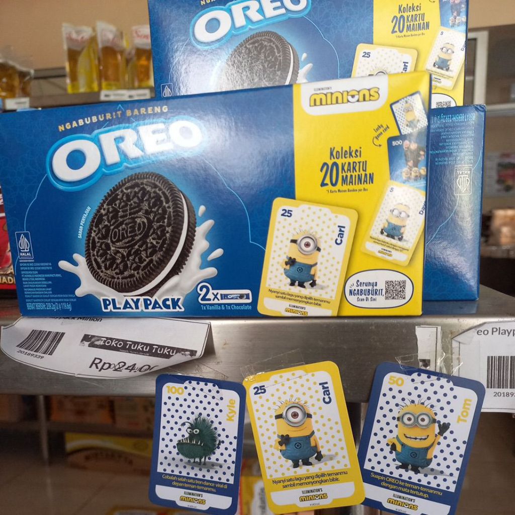 Oreo Playpack Minion isi 2 Vanilla dan Coklat @119,6gr