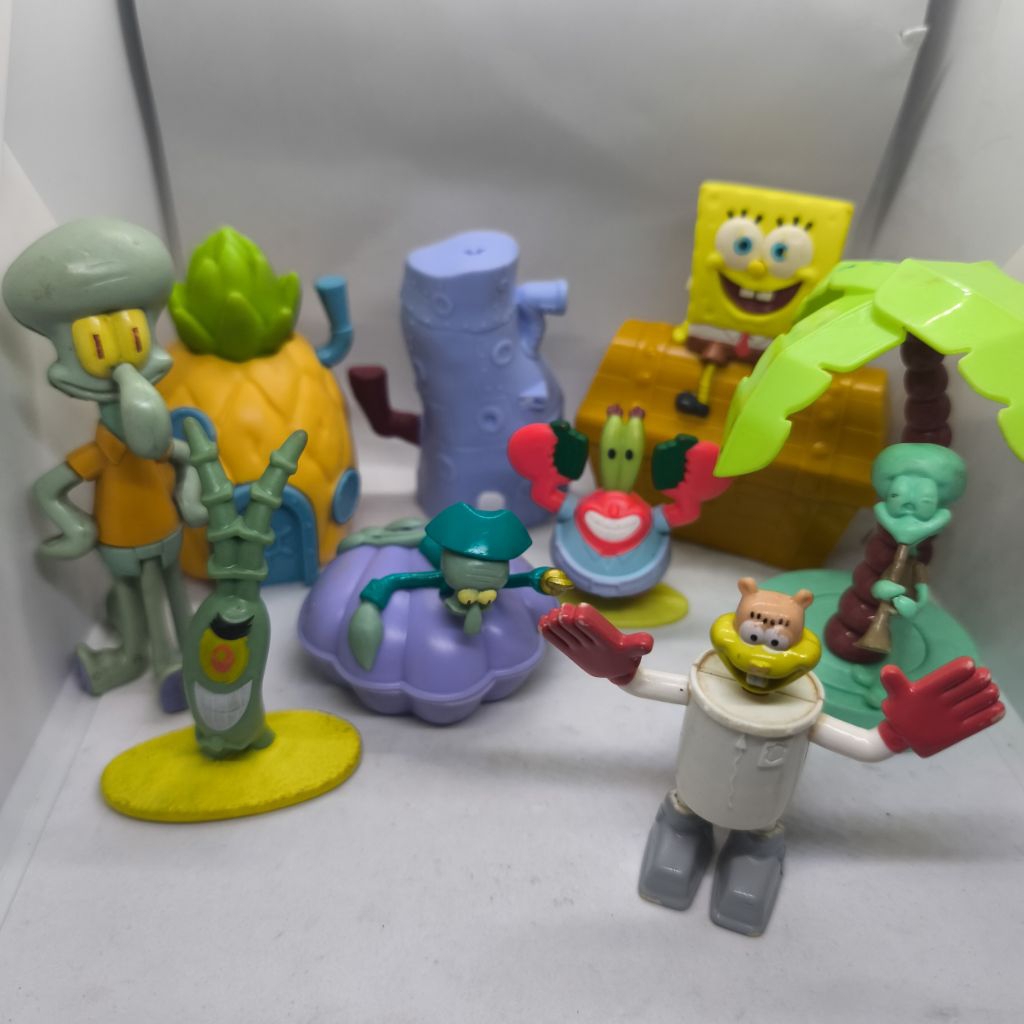 [READY] koleksi pajangan figure set keluarga spongebob and friends McD TakeAll semua