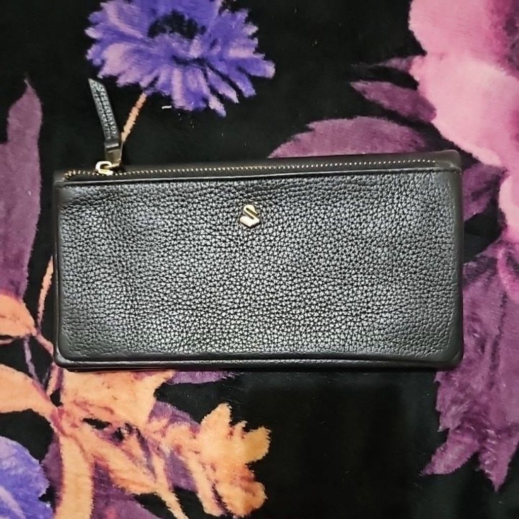 Dompet Kulit Hitam Ready preloved dompet savvy leather original