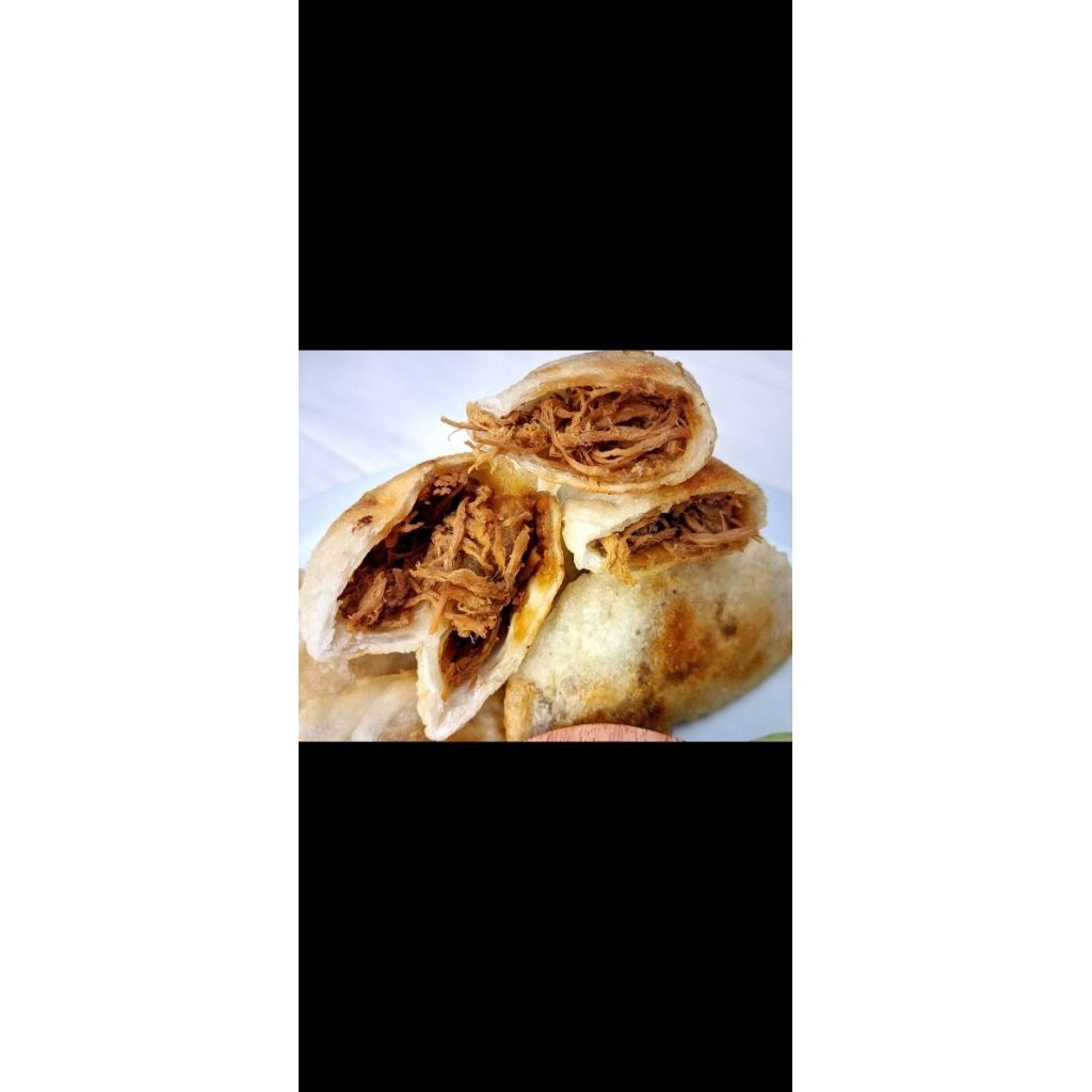 

CIRENG ISI AYAM SUWIR BAKSO KEJU Isi 5 pcs