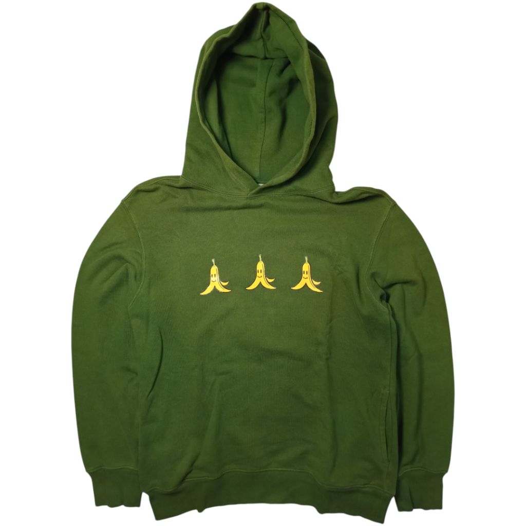 Hoodie Uniqlo UT Nintendo Hijau Pria Wanita Unisex Sablon Banana Backprint LD 110 Second