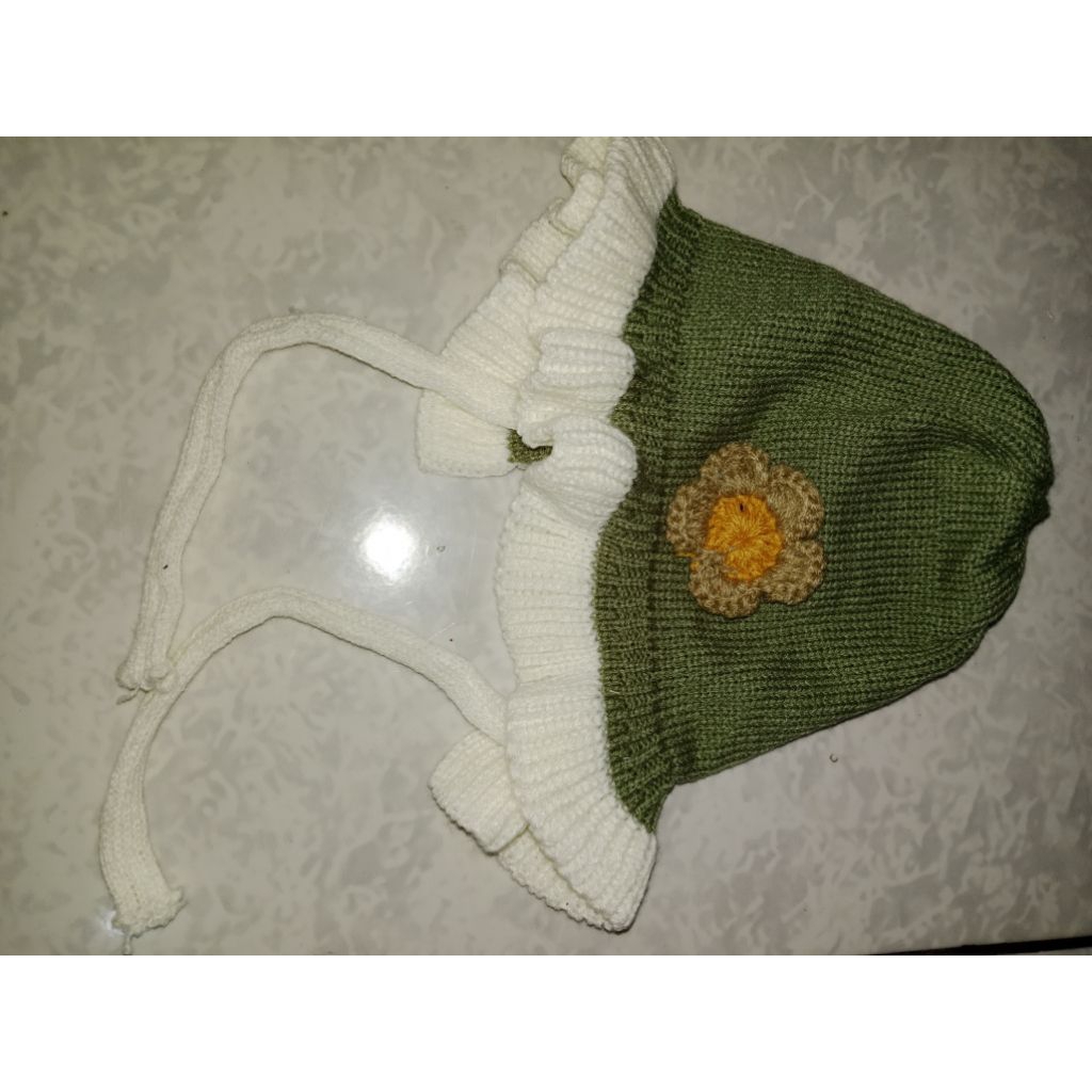 Topi Rajut Anak Model Bonnet Ruffle / Topi Rajut Anak NewBorn model renda.