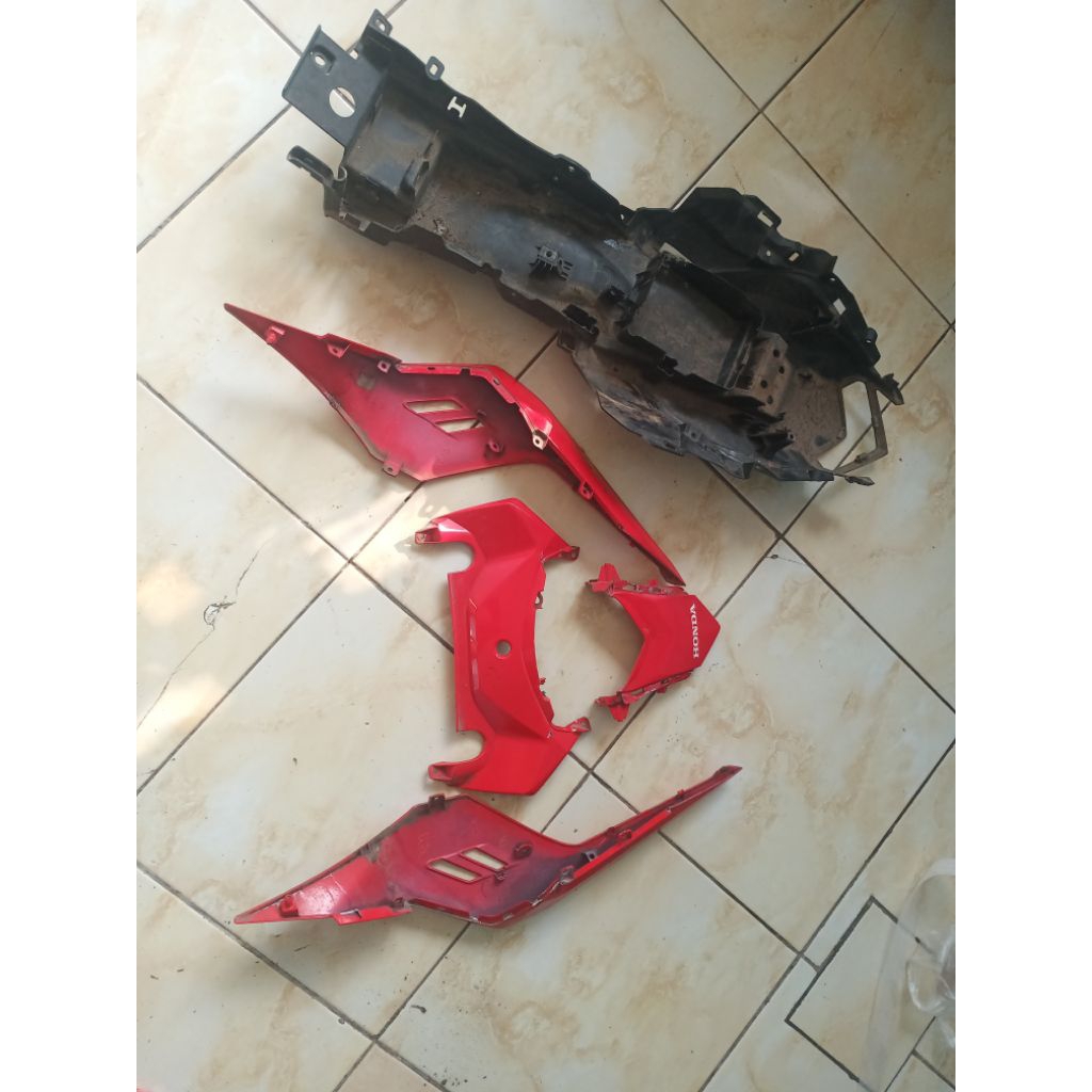 Body belakang bekas CBR150 K45R body second CBR 150