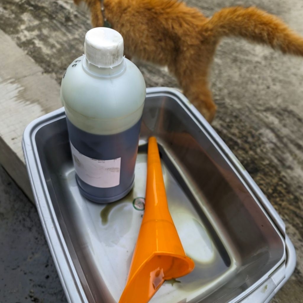 Oli Bekas Motor 1 Liter – Shell Ultra / Fastron Gold | Pemakaian Pribadi Vario 160 | Cocok untuk Pel