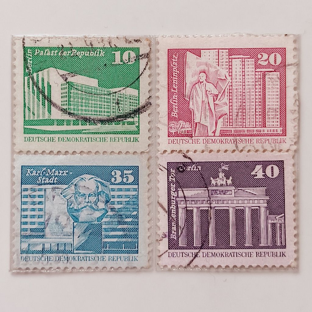 

(AG) Perangko Republik Demokratik Jerman 1970 - 1990 an Development in the GDR, small format Set 4 pcs Used