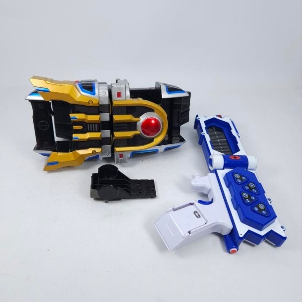 dx kamen rider kiva ixa driver & ixa riser ixariser bandai