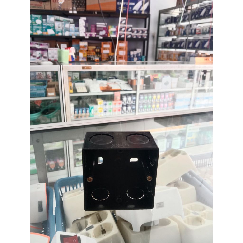 

IB DUSS KOTAK BOSS HITAM (HARGA GROSIR)