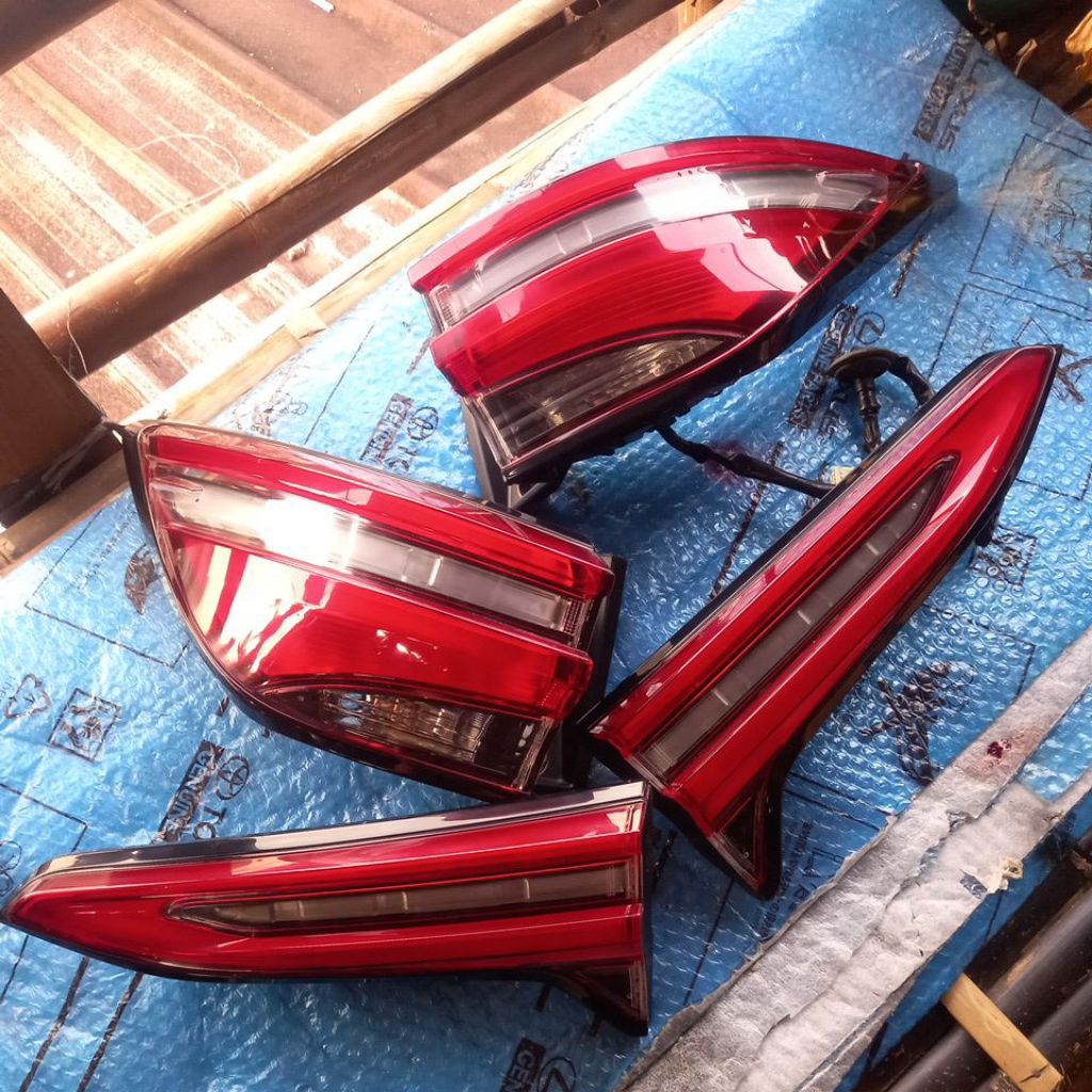 Stoplamp Fortuner VRZ facelift 2021 2023 2024