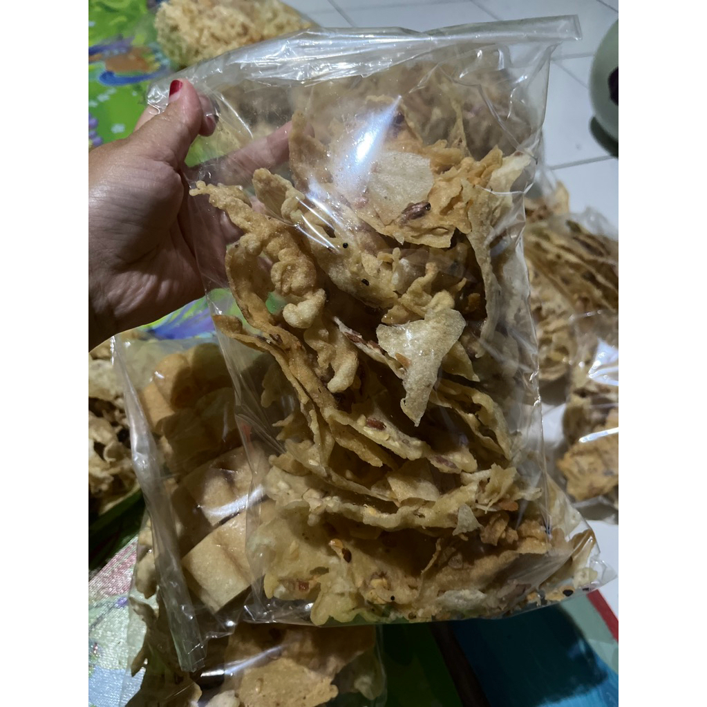 

Peyek Kacang 100gr
