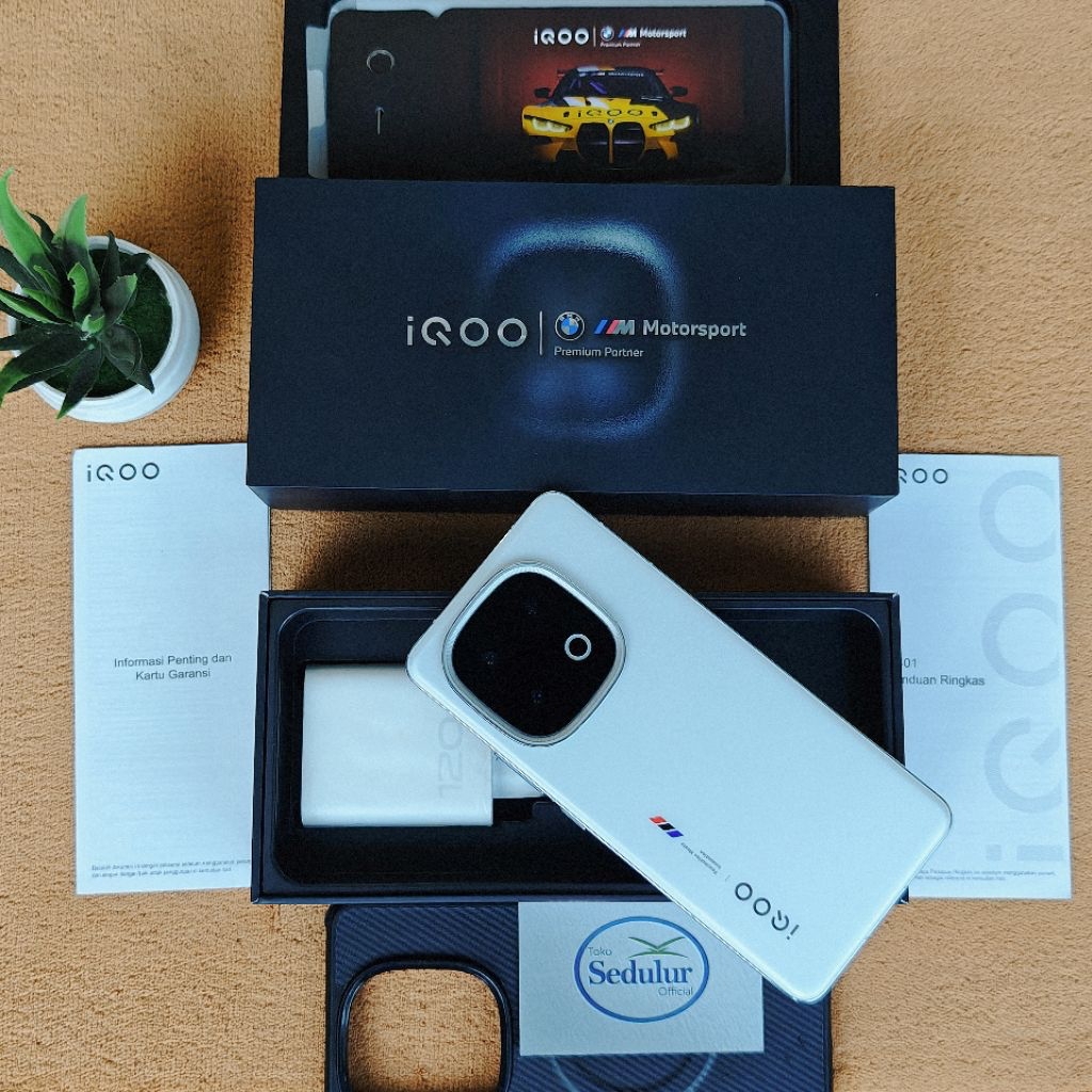 Iqoo 13 16/512 GB Garansi Resmi Fullset