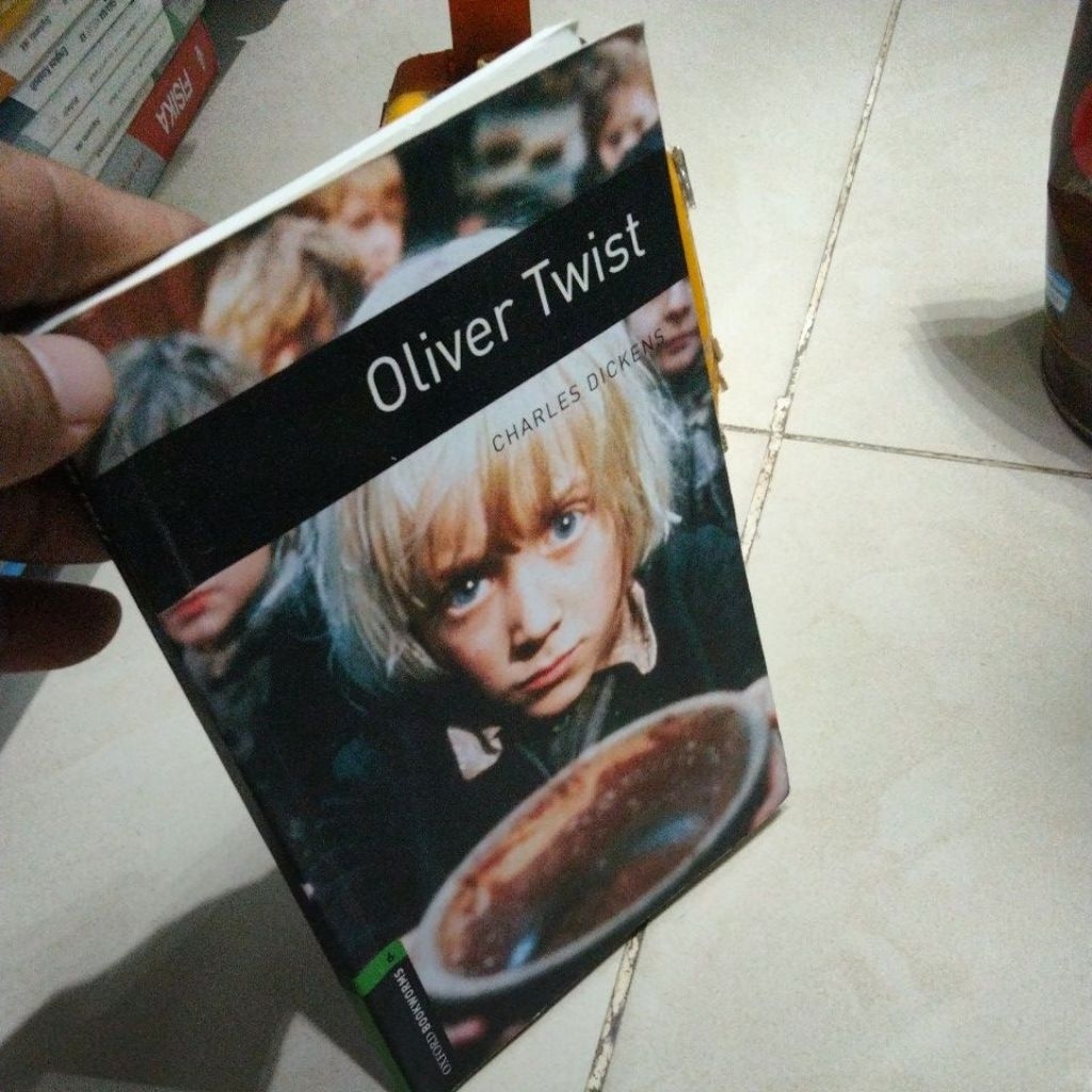 CHARLES DICKENS Oliver Twist