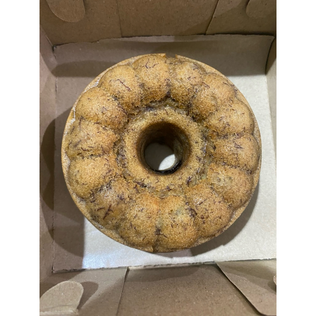 

Banana cake (kue pisang) diameter 13 cm less sugar