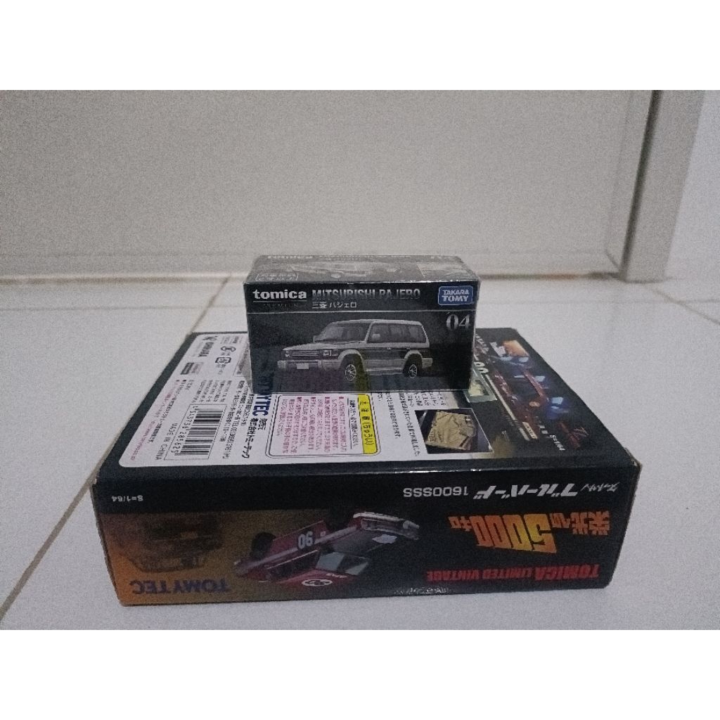 Tomica Premium Mitsubishi Pajero Non Sarah Si Doel