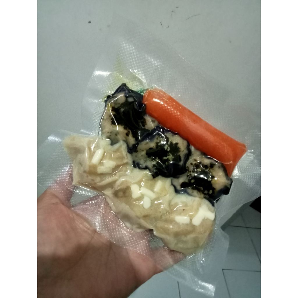 

DIMSUM RAINBOW FROZEN (ISI 6) (MIX 2 VARIAN)