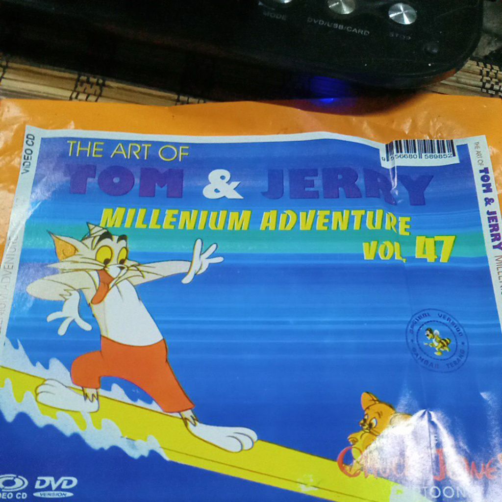 VCD TOM & JERRY C008