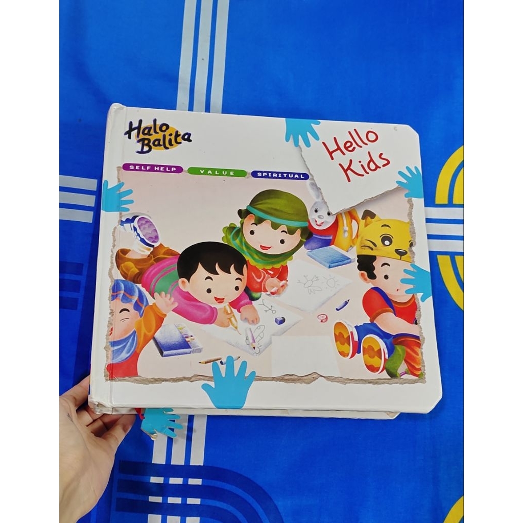 Buku Halo Balita Hello Kids Tebal (B.inggris) Preloved