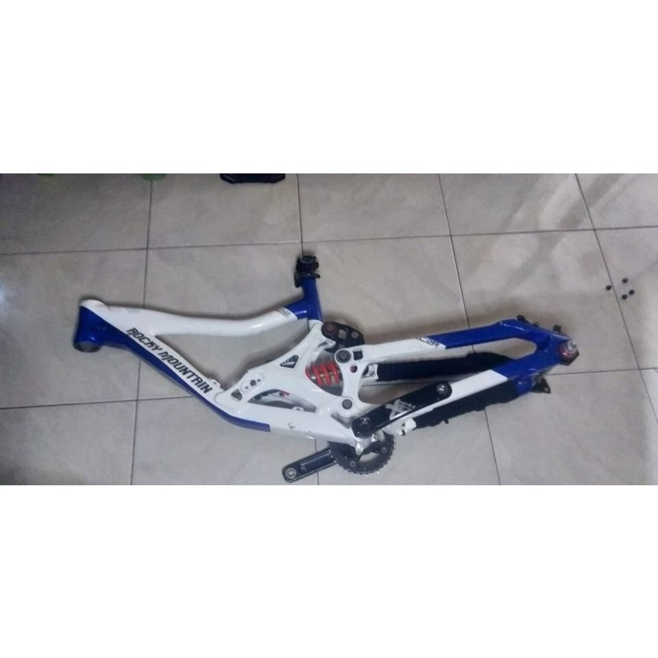 Frame DH Rocky Mointain (Frame DH 26 + Fork RST Titan Air 26)