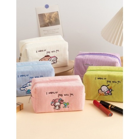 

MOMMERESELLER - Pencil case sanrio / Kotak pencil Capybara